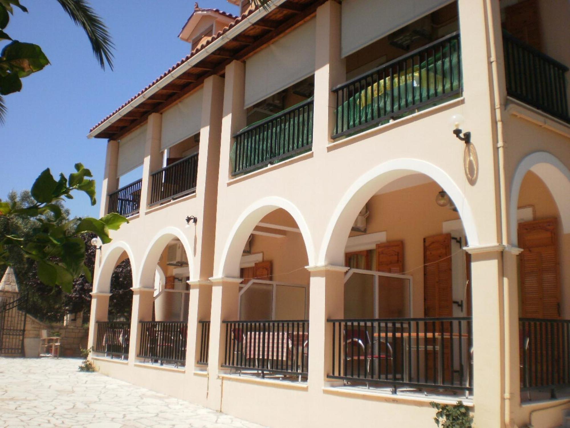 Loukas Inn Family Resort كيري المظهر الخارجي الصورة